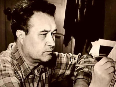 Борис Мокроусов. Одинокая бродит гармонь...