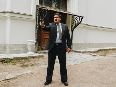 Алекс Лютый. 1-я - 6-я серии