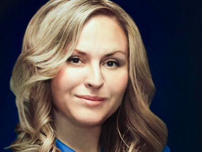Теорема. 30-я серия - "Одиночество, как повод заработать. Виртуальная любовь: все еще источник прибыли или угасающий тренд?"